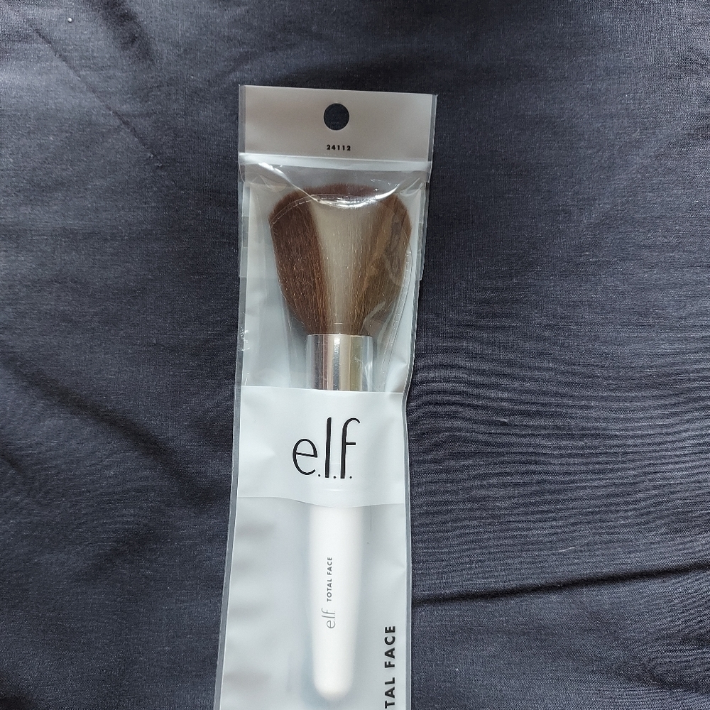 E.L.F. Makeup Brush